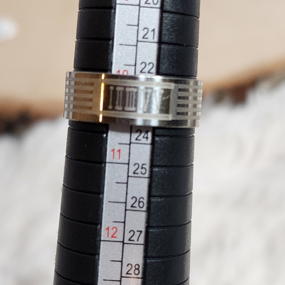Stainless steel ring Unisex/ Roman numbers/ NWT - Picture 4 of 7